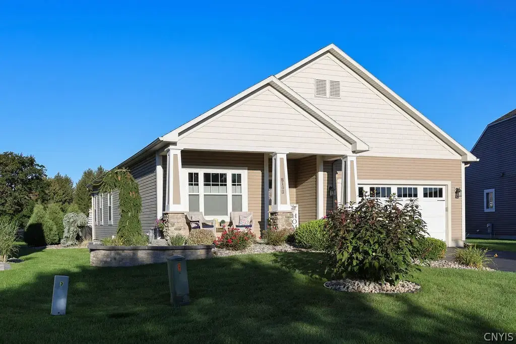 8193 Fenimore Court, Clay