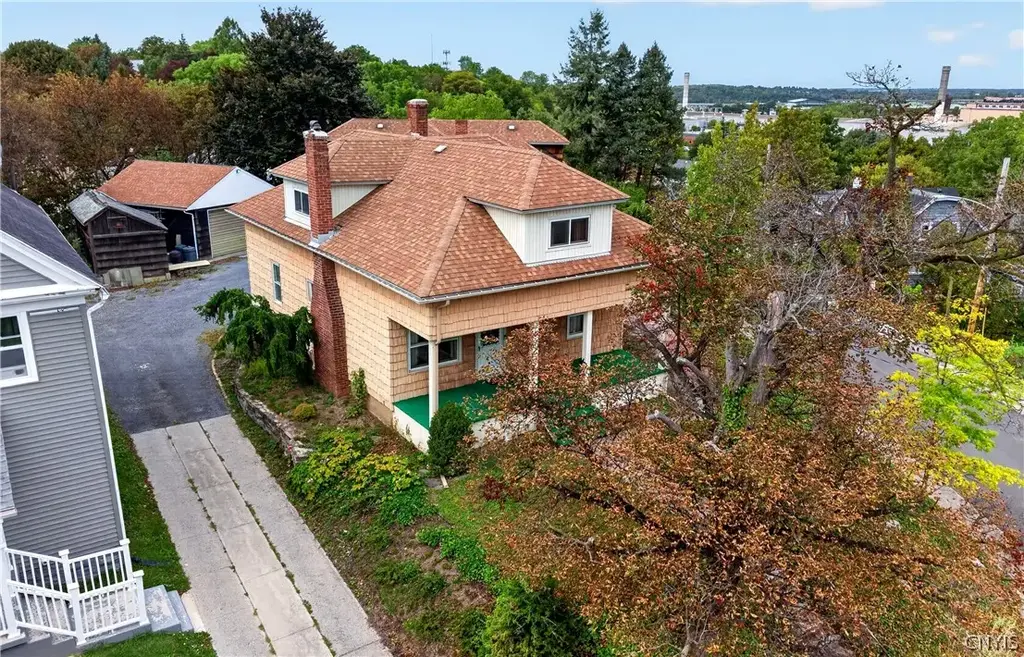 112 Summit Avenue, Geddes