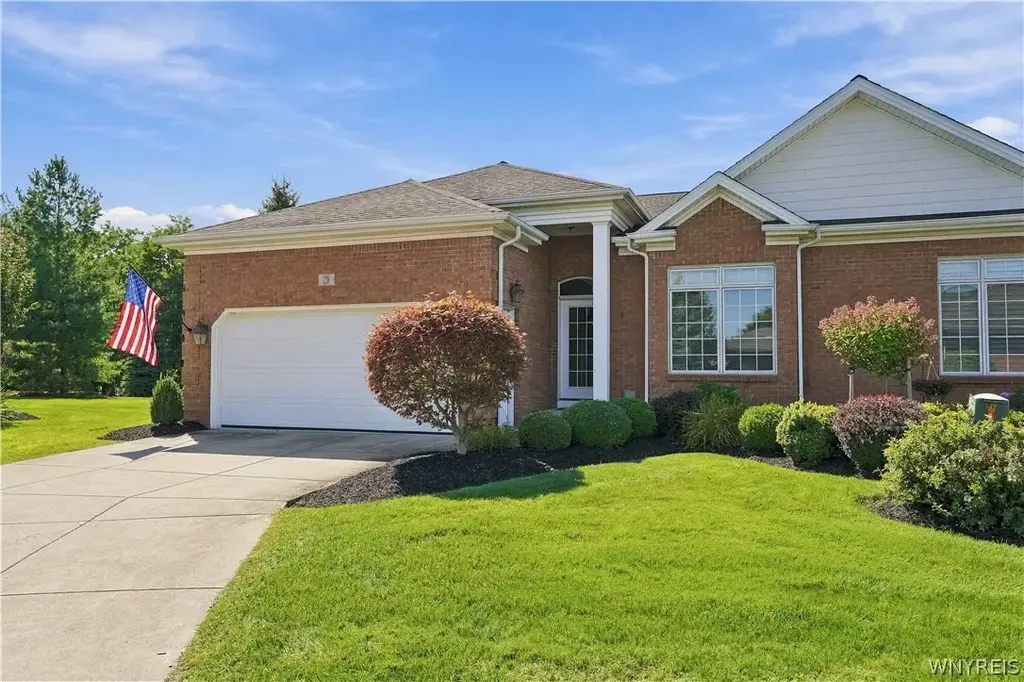 28 Saint Charles Court, Amherst