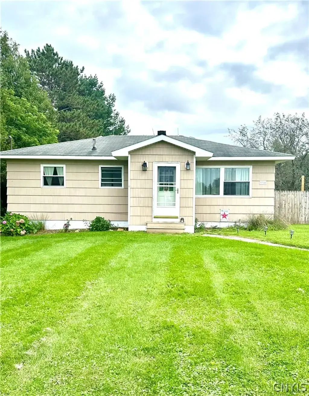 9314 Sulphur Springs Road, Paris