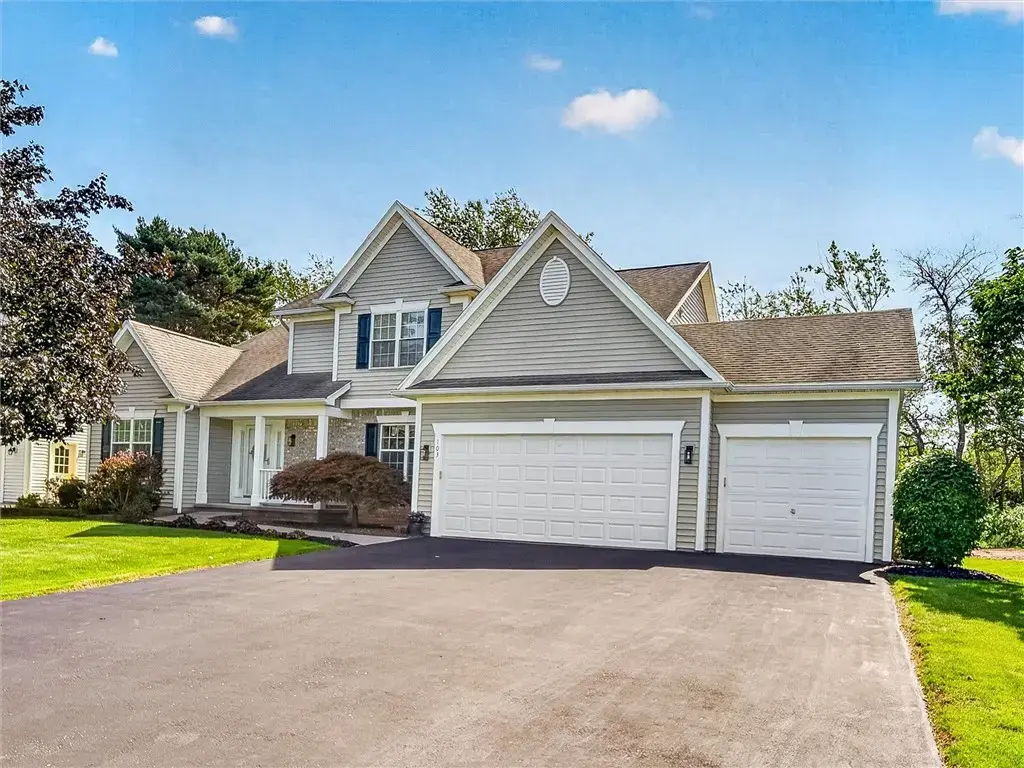 103 Forest Glen Drive, Greece