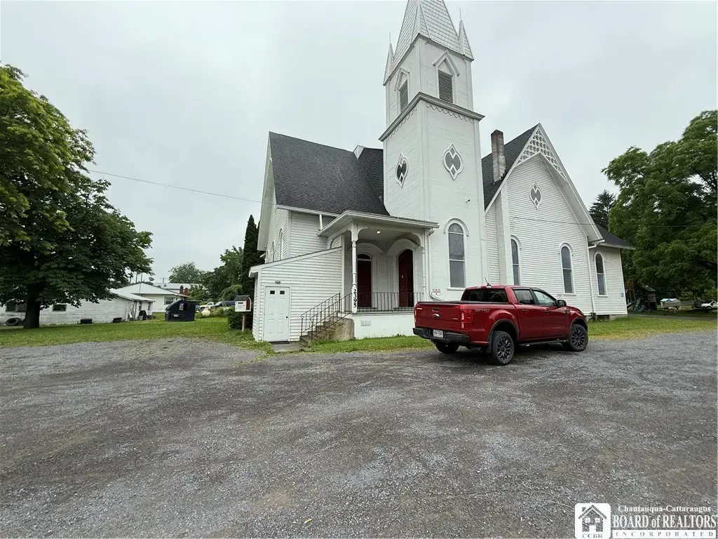 2395 Havens Corners Road, Benton