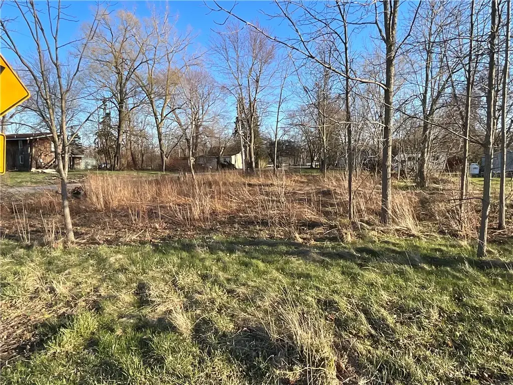 3244 W Lake Road, Wilson