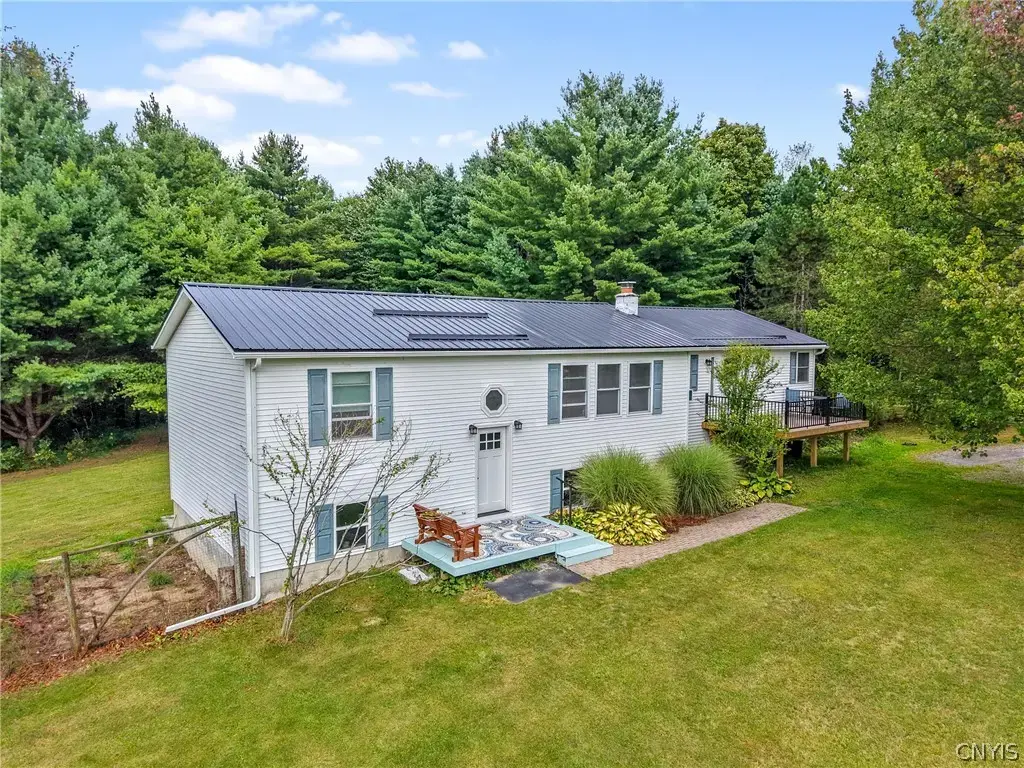 1459 County Route 4, Palermo
