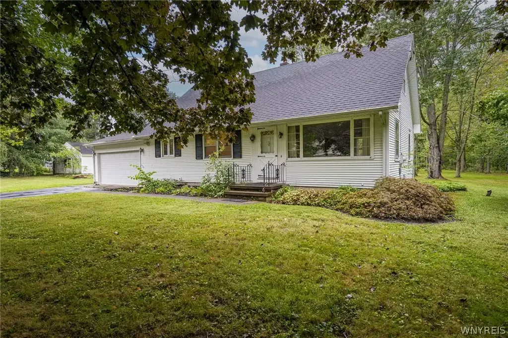 6494 Versailles Road, Hamburg