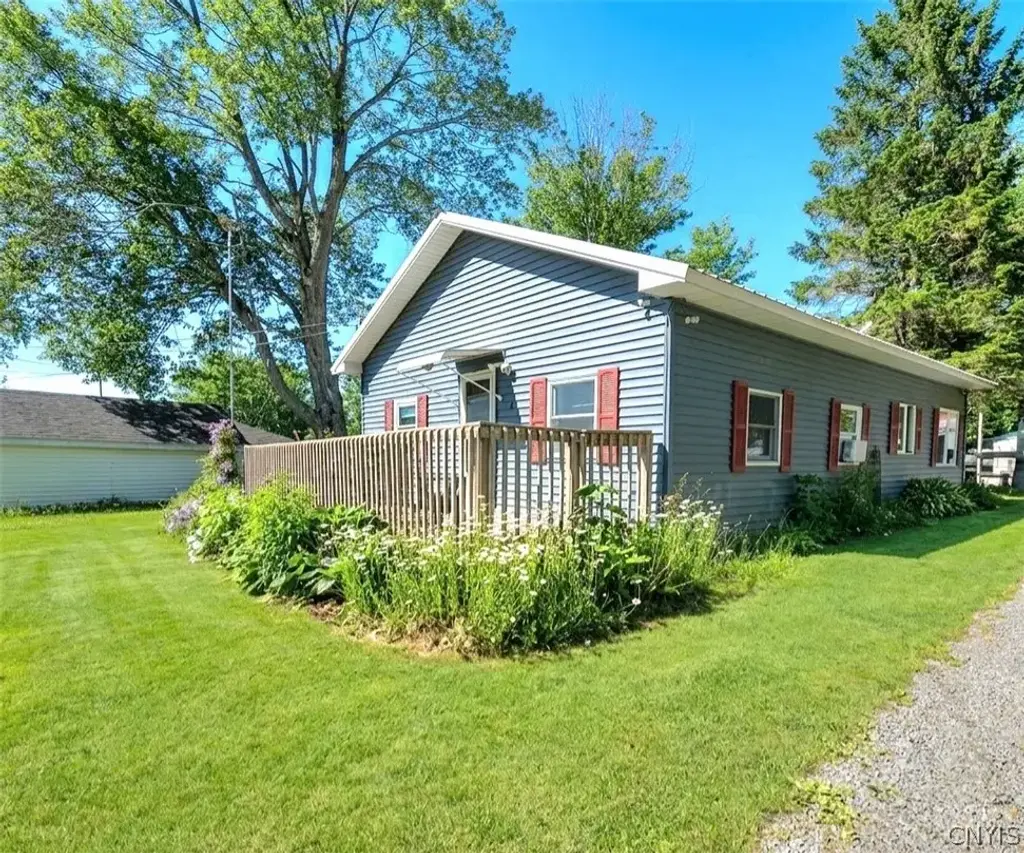 16 Laura Drive, Sandy Creek