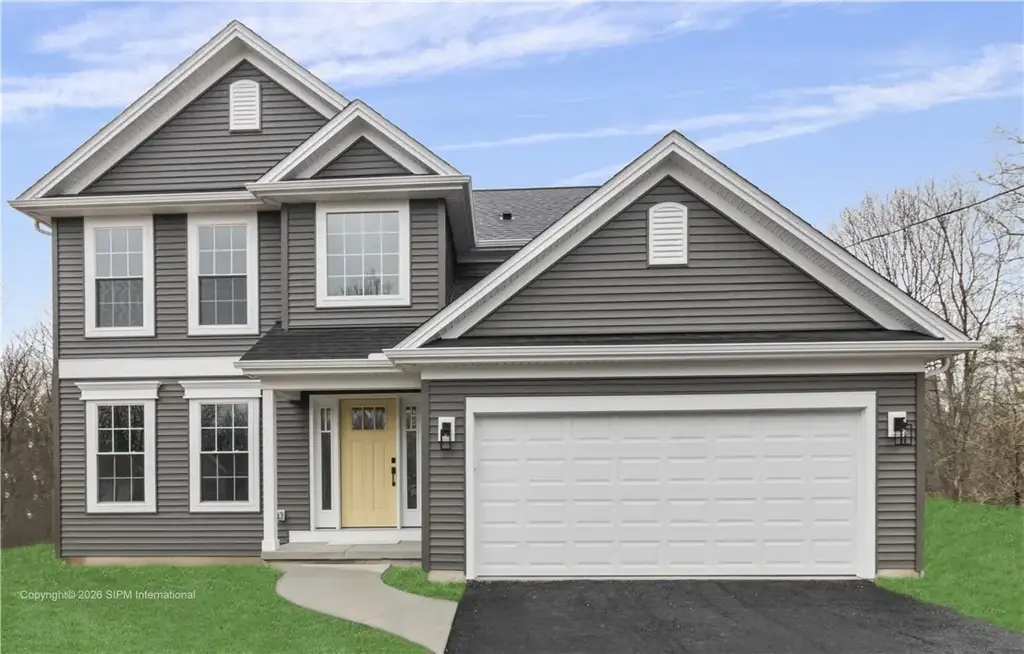 71 Country Pkwy, Amherst