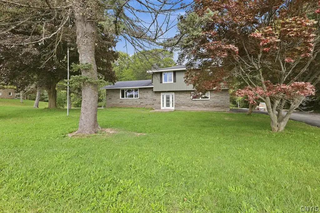 6696 Pottery Road, Van Buren