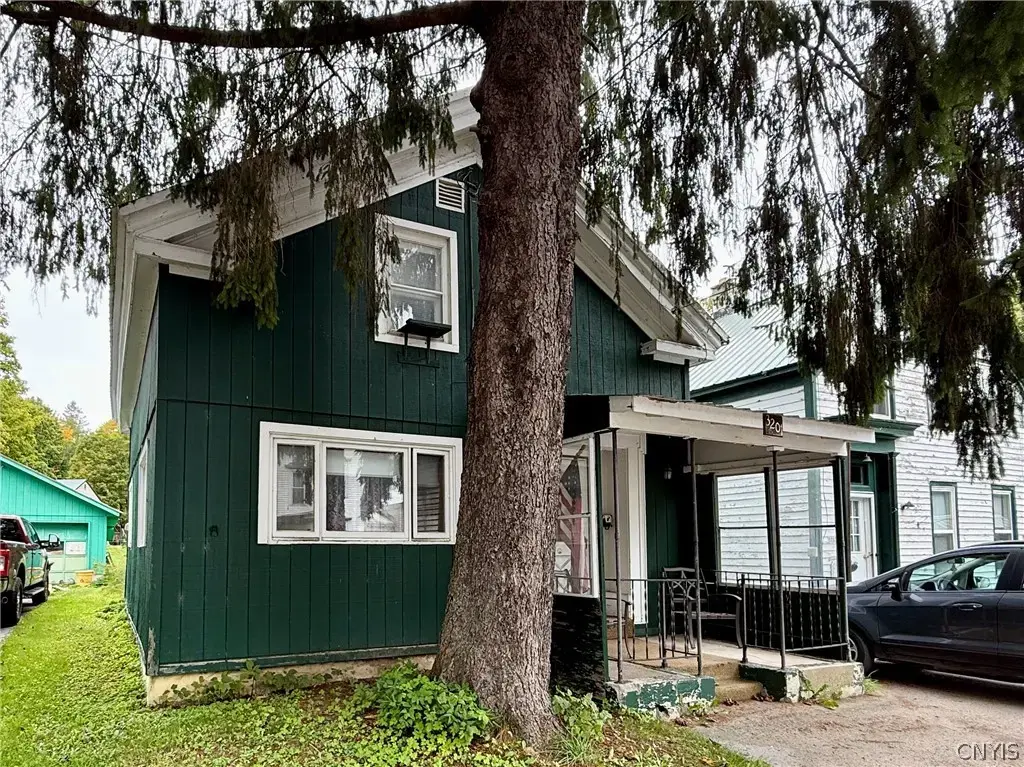 3201 N Main Street, West Turin