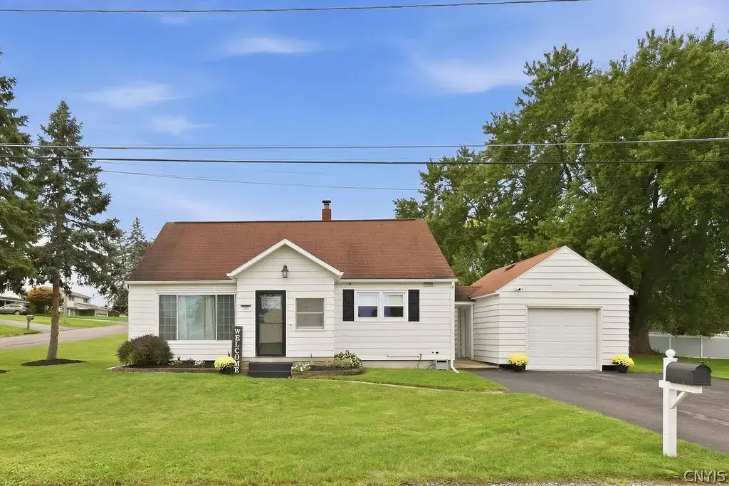 101 Huron Avenue S, Geddes