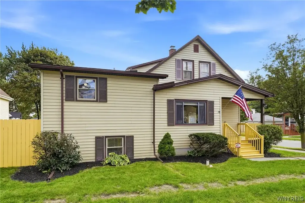 345 Terrace Boulevard, Cheektowaga