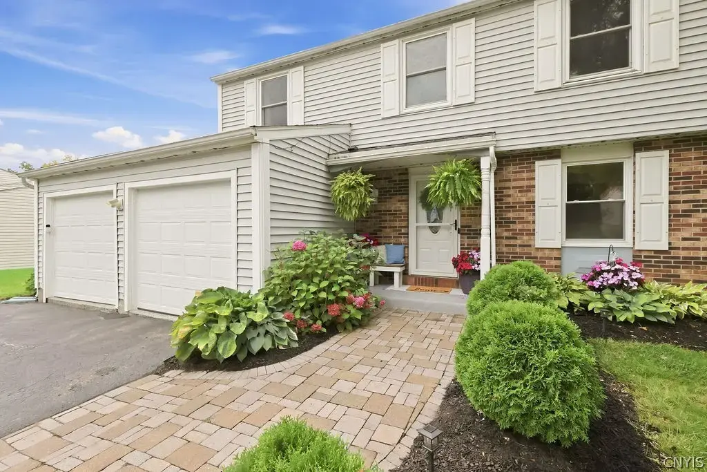 8453 Bayridge Road, Cicero