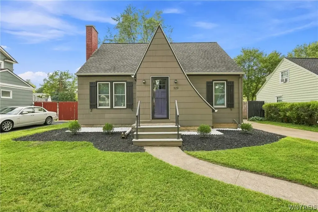329 Walton Drive, Amherst