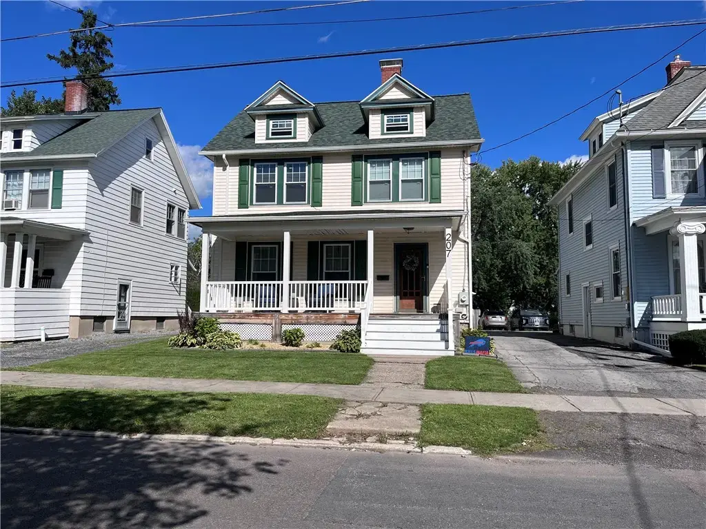 207 S West Street, Geneva City