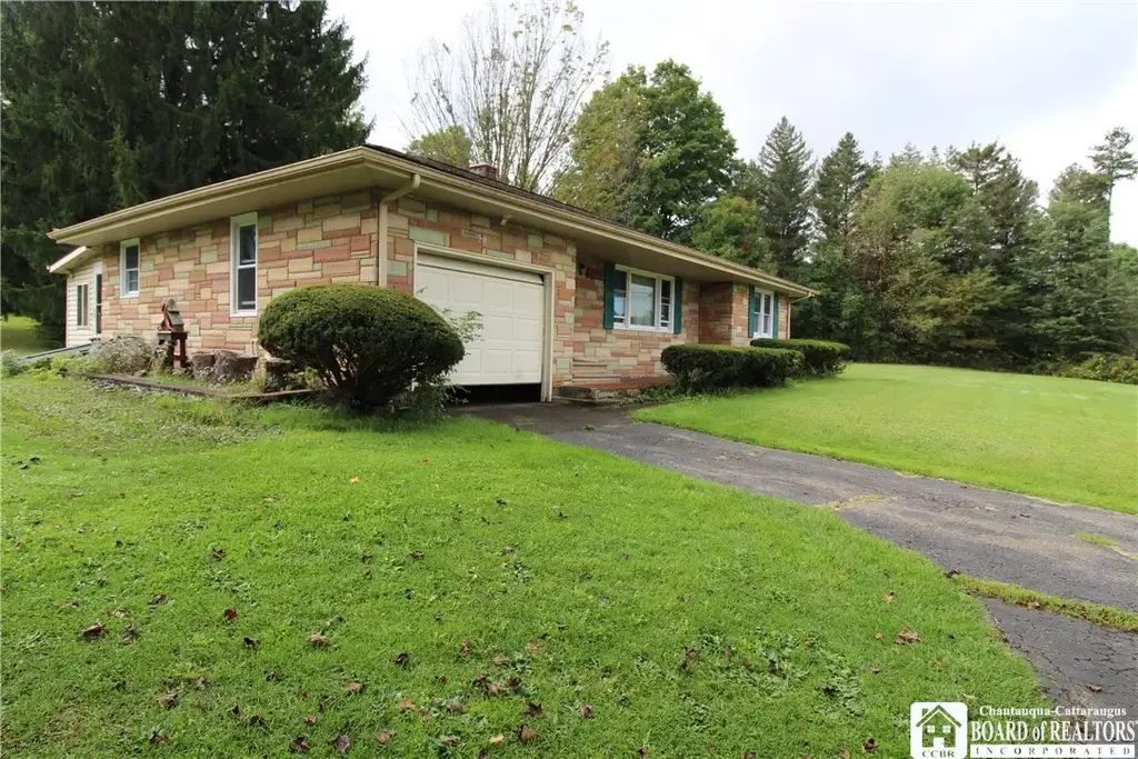 5673 Route 474, Harmony
