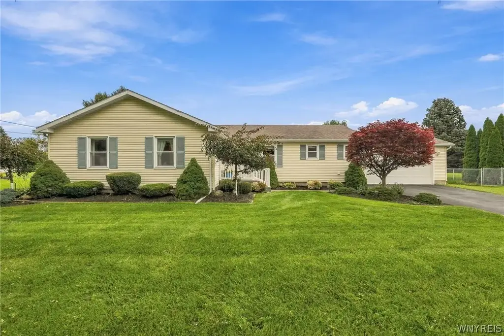 5891 Shawnee Road, Cambria