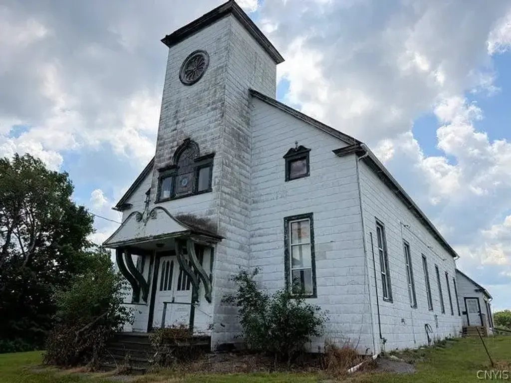 1110 State Route 177, Pinckney
