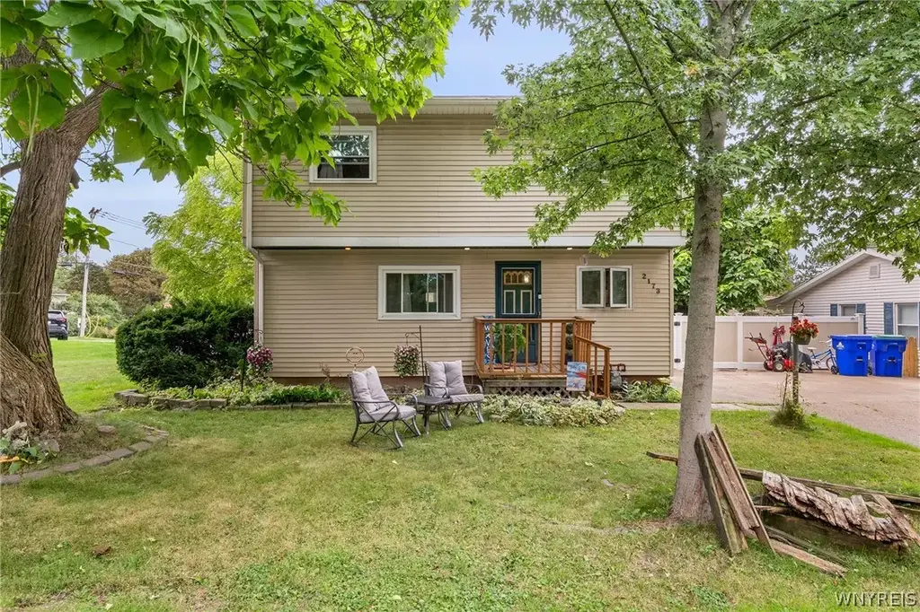 2173 Pleasant Avenue, Hamburg