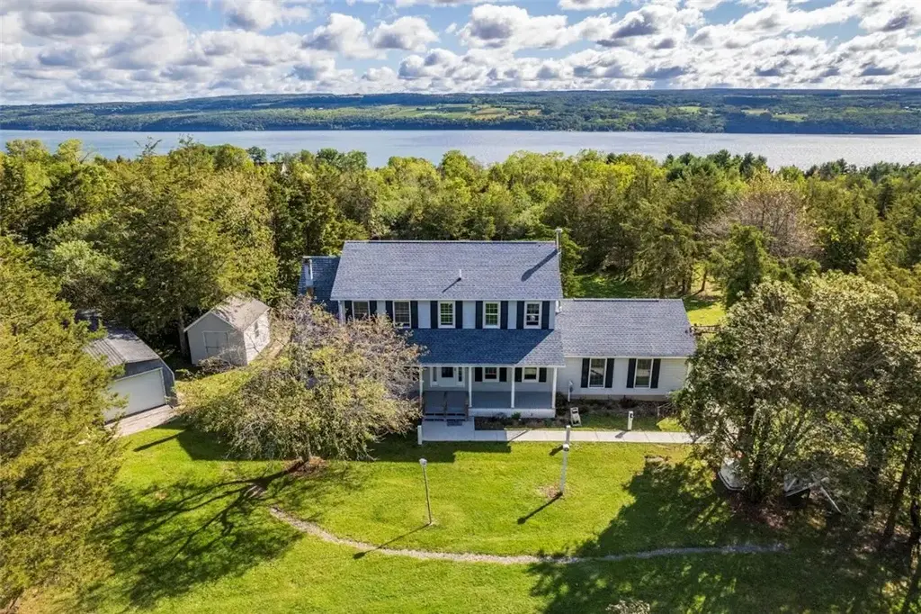 120 Starkey Point Road, Starkey