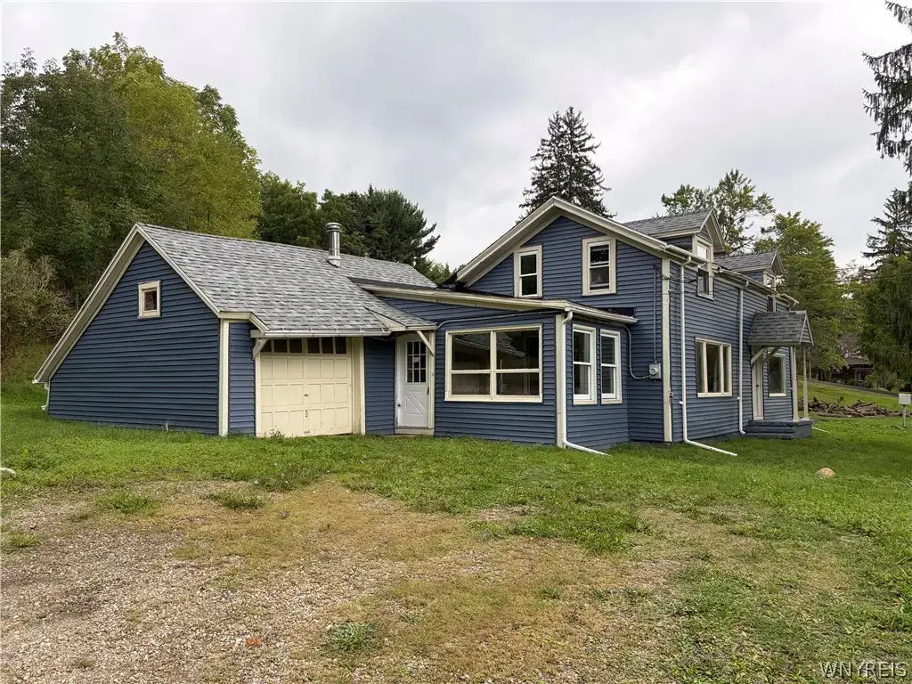 5064 Bly Hill Road, North Harmony