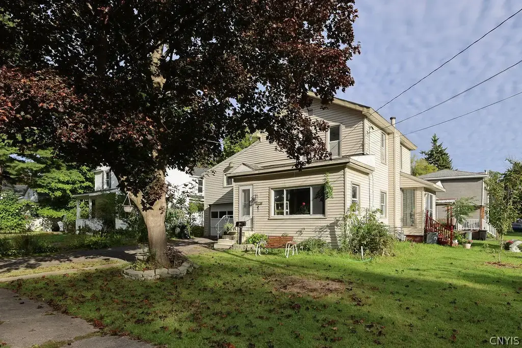 502 Gansvoort Street, Fulton
