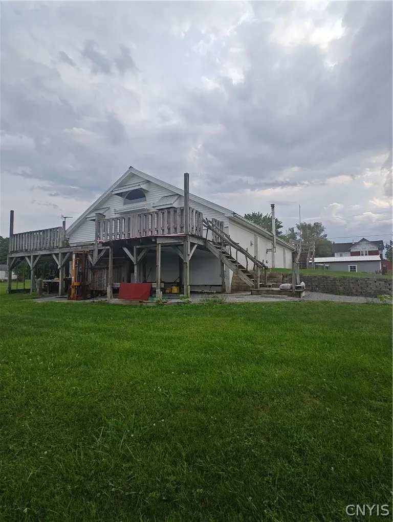 Photo of Listing #S1715339