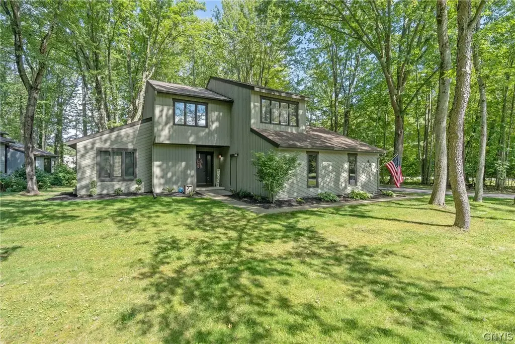 8711 Radburn Drive, Lysander