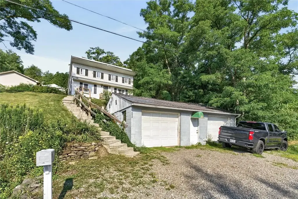 6052 N Old West Lake Road, Canadice