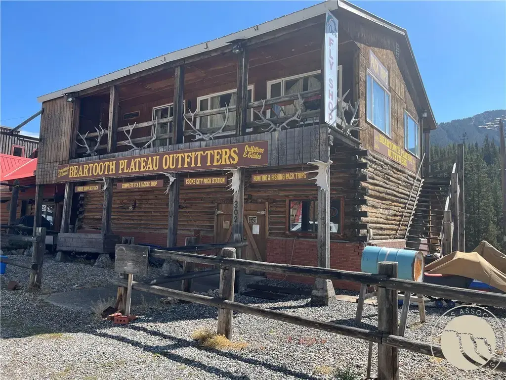 302 Main Street E, Cooke City