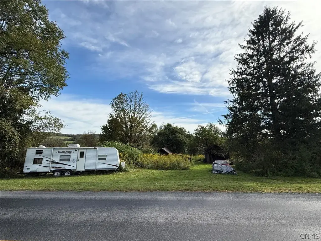 660 Lake Como Road, Summerhill