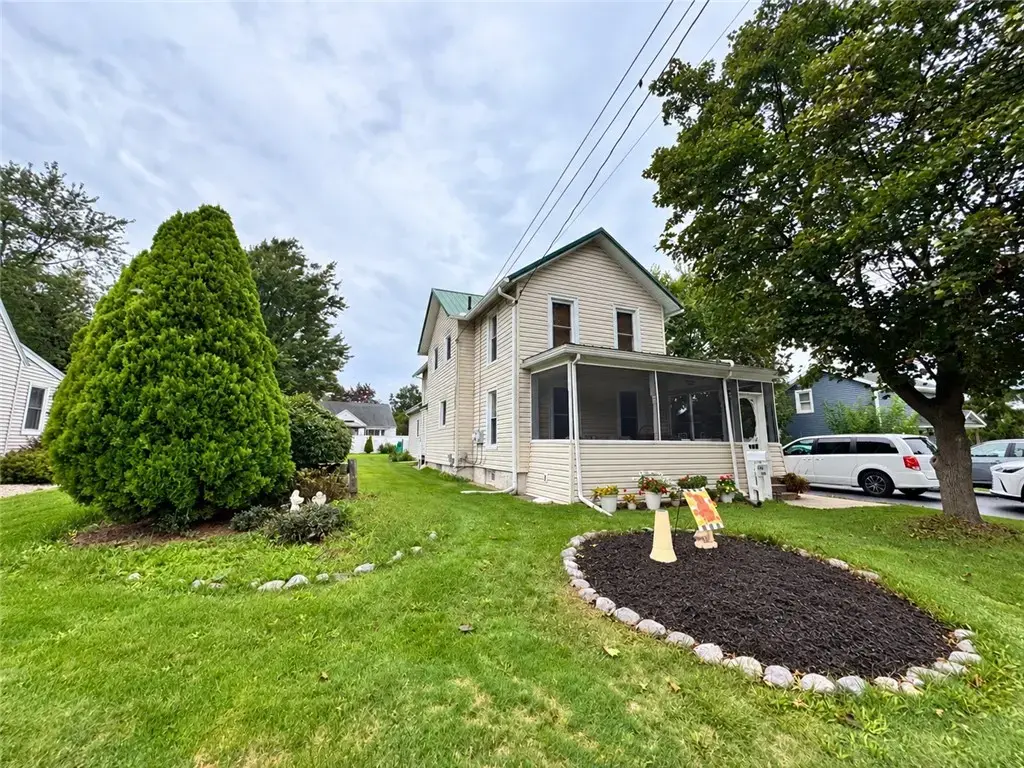140 Ovid Street, Seneca Falls
