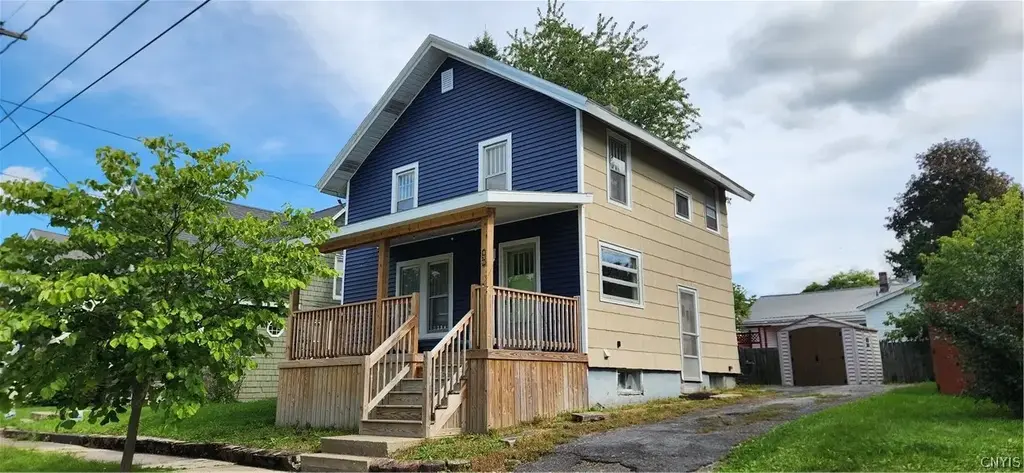 439 S Pleasant Street, Watertown City