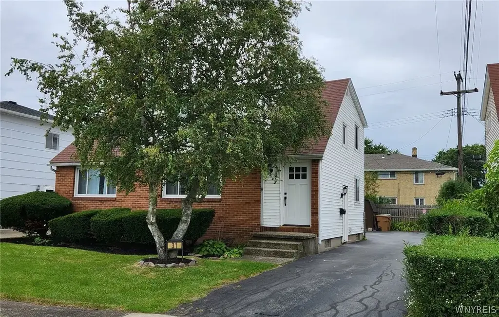 31 Wellington Road, Cheektowaga