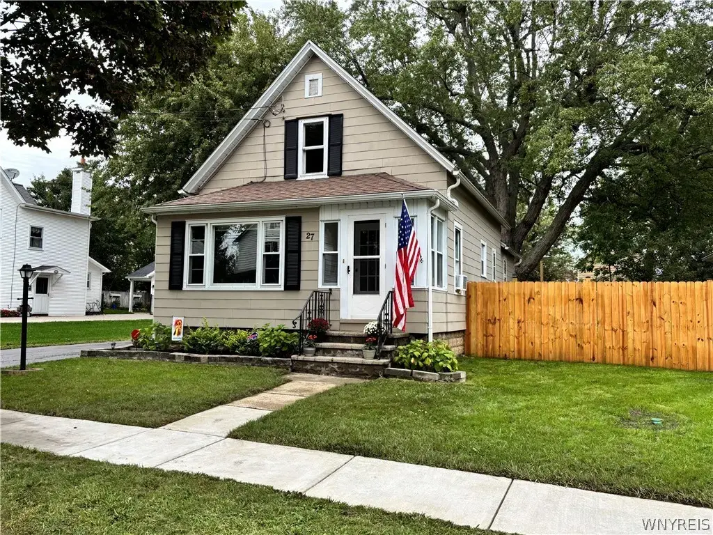 27 Brandel Avenue, Lancaster