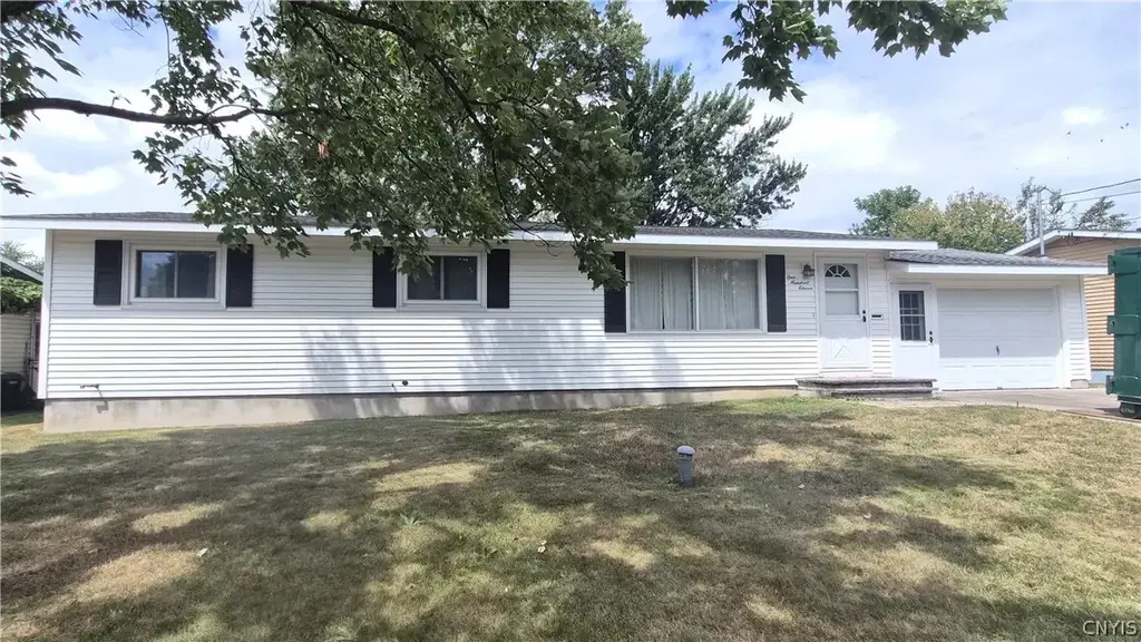 111 Grandy Drive, Salina