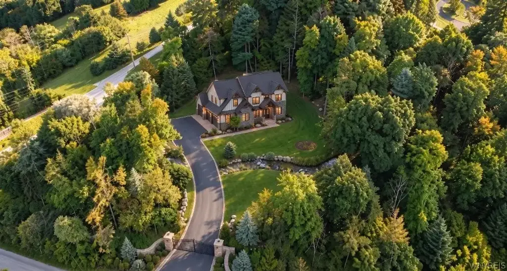 5797 Chestnut Ridge Road, Orchard Park