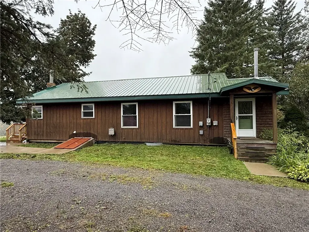 738 Meeting House Road, Winfield