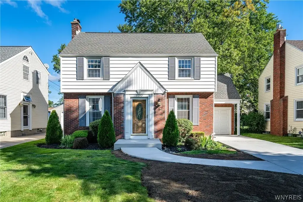 130 Meadow Lane, Tonawanda