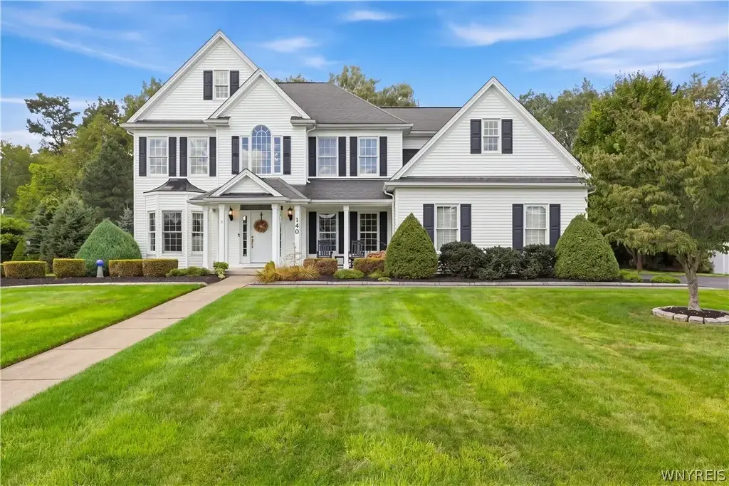 140 Norwood Lane, Orchard Park