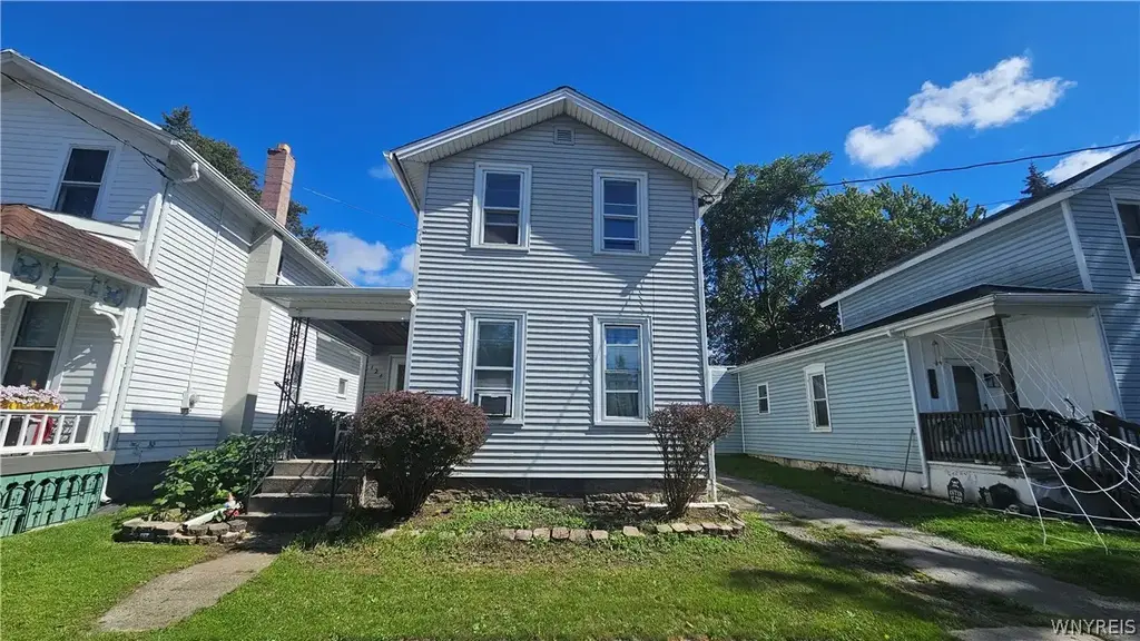 124 Harvey Avenue, Lockport City