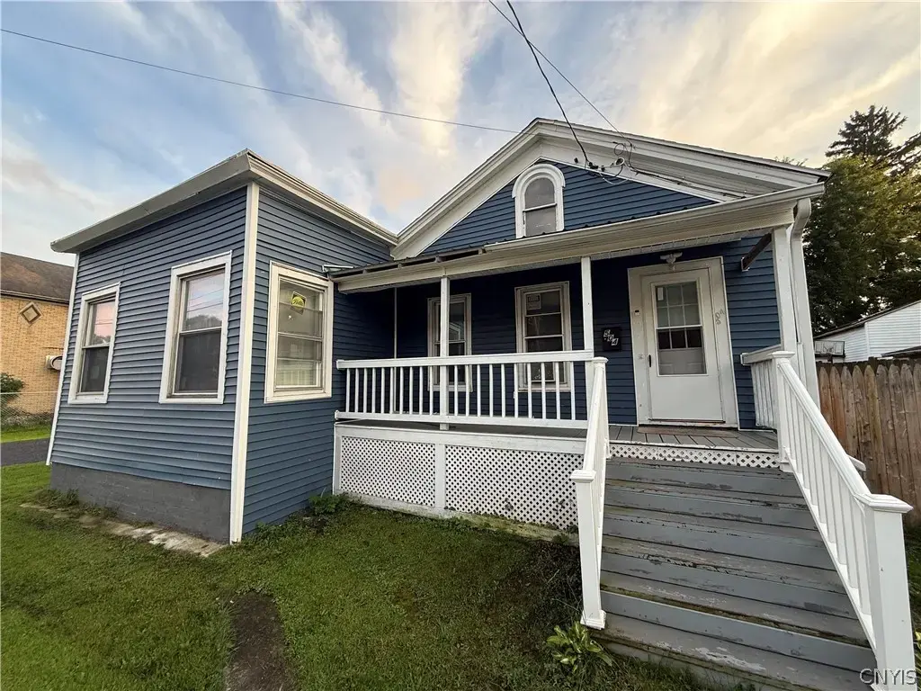 504 Eagle Street, Utica