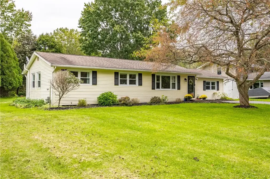3856 Stalker Road, Walworth