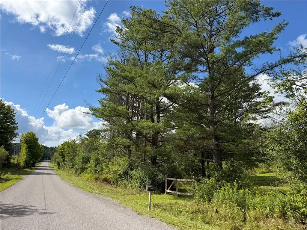 5717 Dyke Road, Hornby