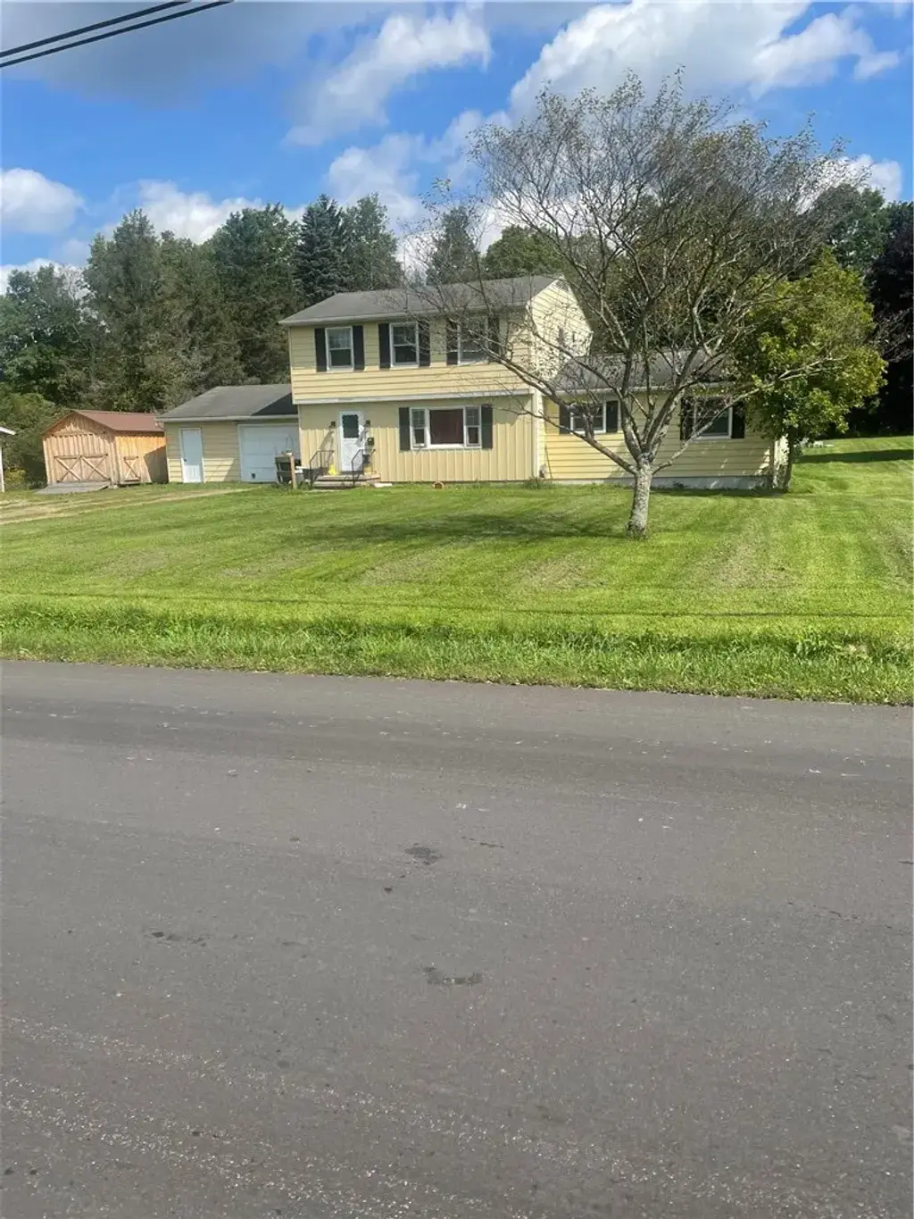 2854 Truax Road, Wellsville