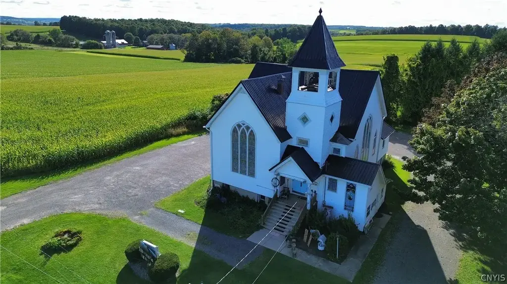 3165 Amber Road, Onondaga
