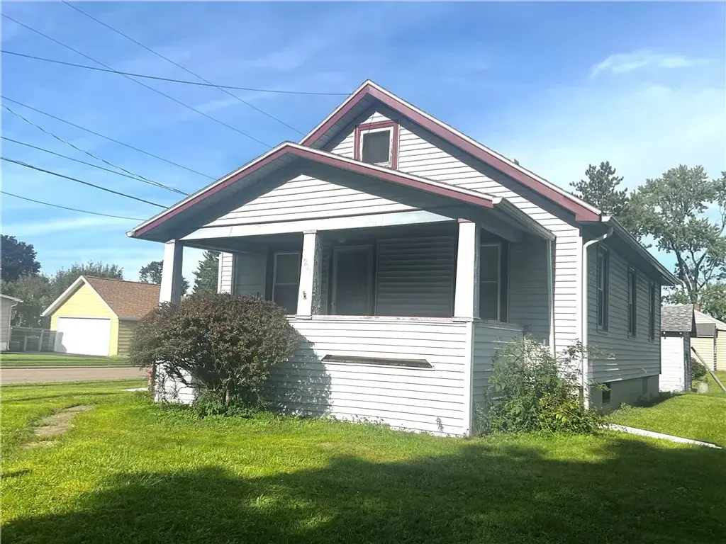 901 Hazel Street, Southport