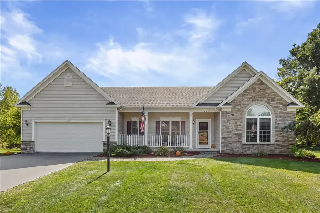 772 Patty Lane, Webster
