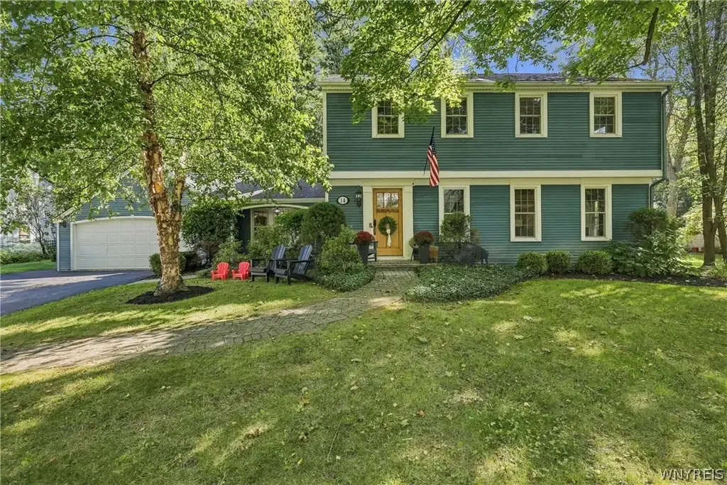 14 Briar Hill Road, Orchard Park