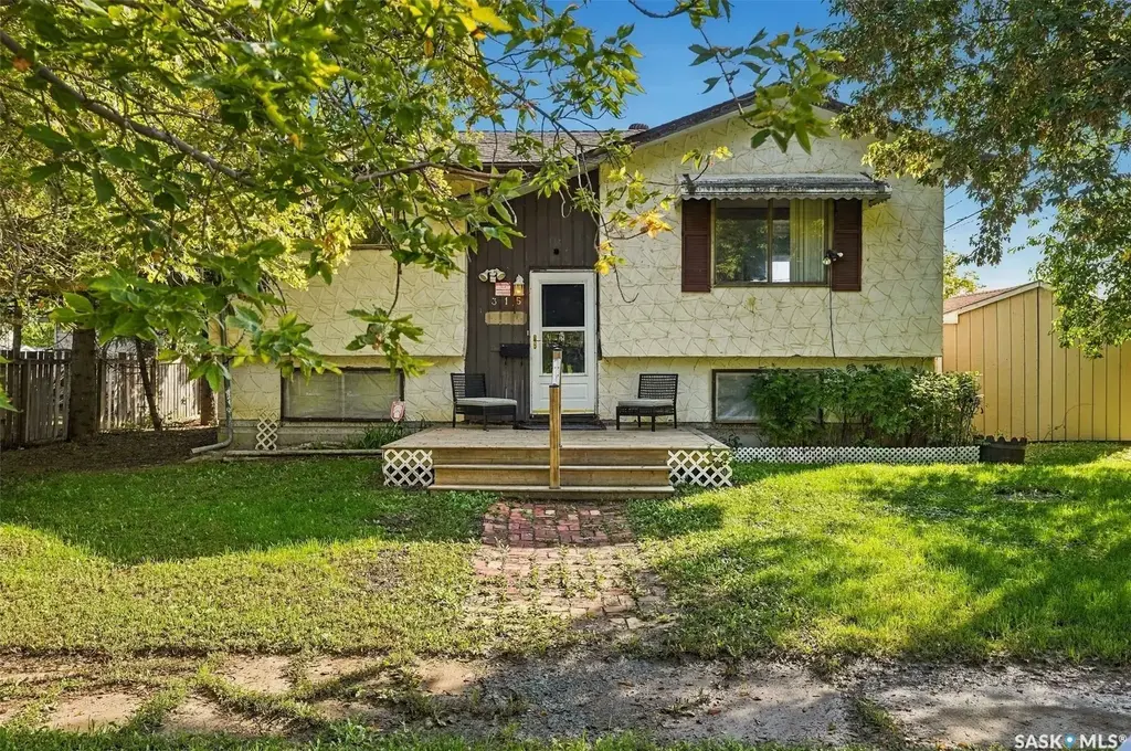 315 Lewis Street, Pense