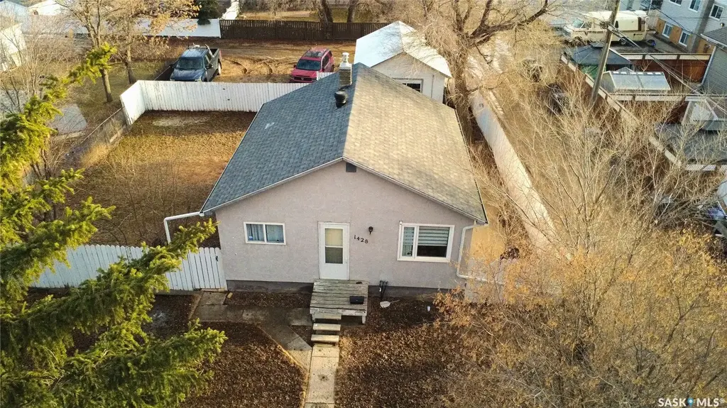 1428 Winnie Street, Swift Current